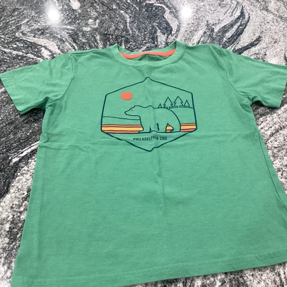 Kastlfel kids Philadelphia Zoo T-shirt.  Size L